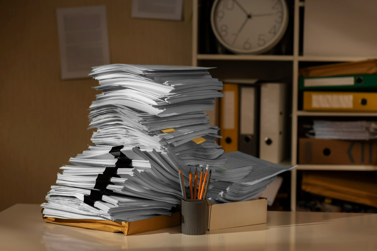 Mastering the Art of Managing Paperwork: Tips for Staying Organized and Productive