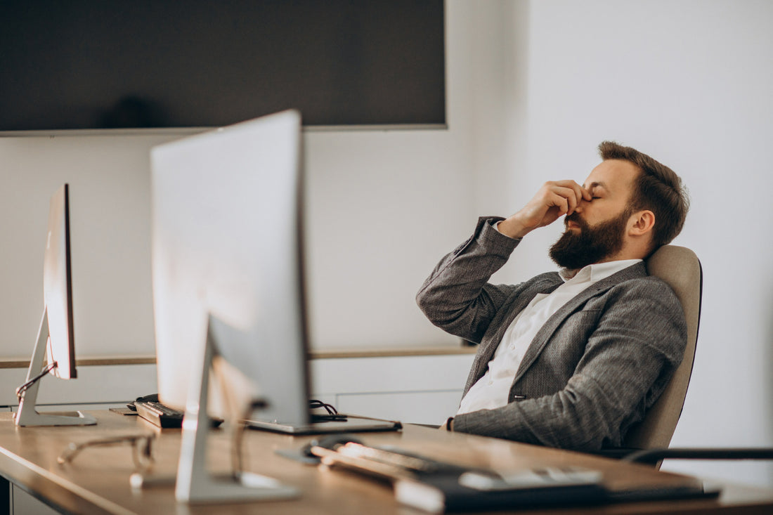 Managing Seasonal Depression While Working: Tips for Staying Positive and Productive