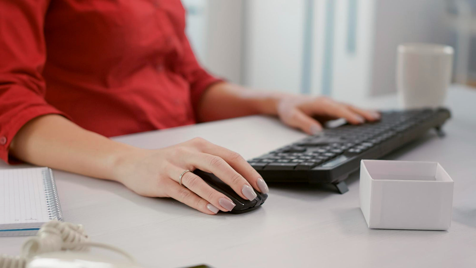 Choosing the Right Mouse for Wrist Health: A Guide for Office Workers