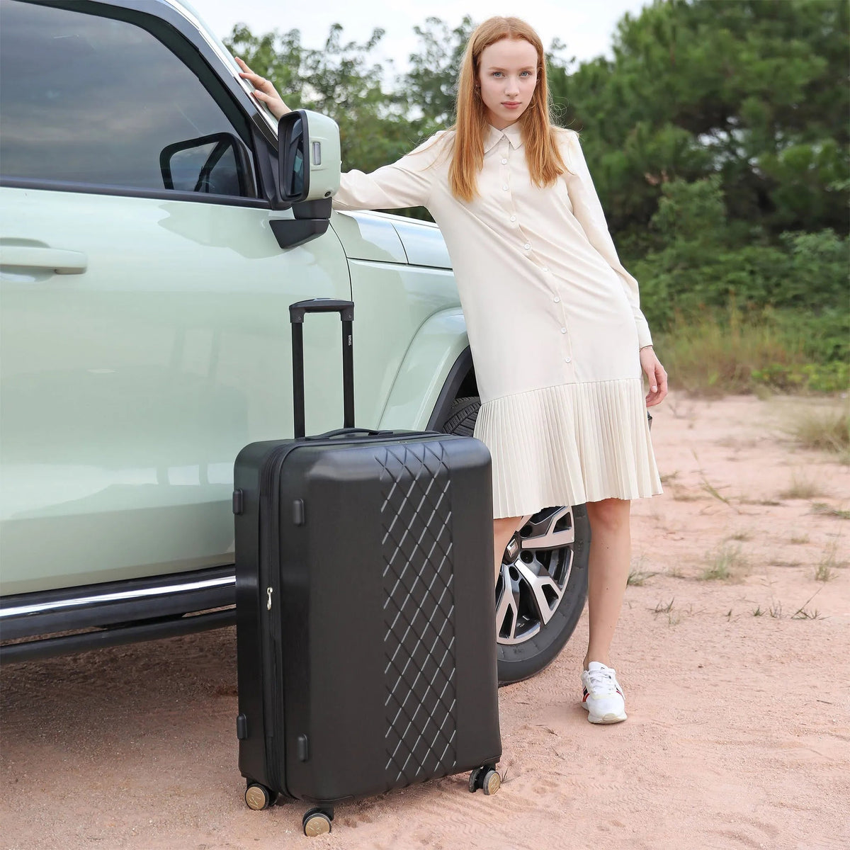 Diamond 3 Piece Expandable Spinner Luggage Set