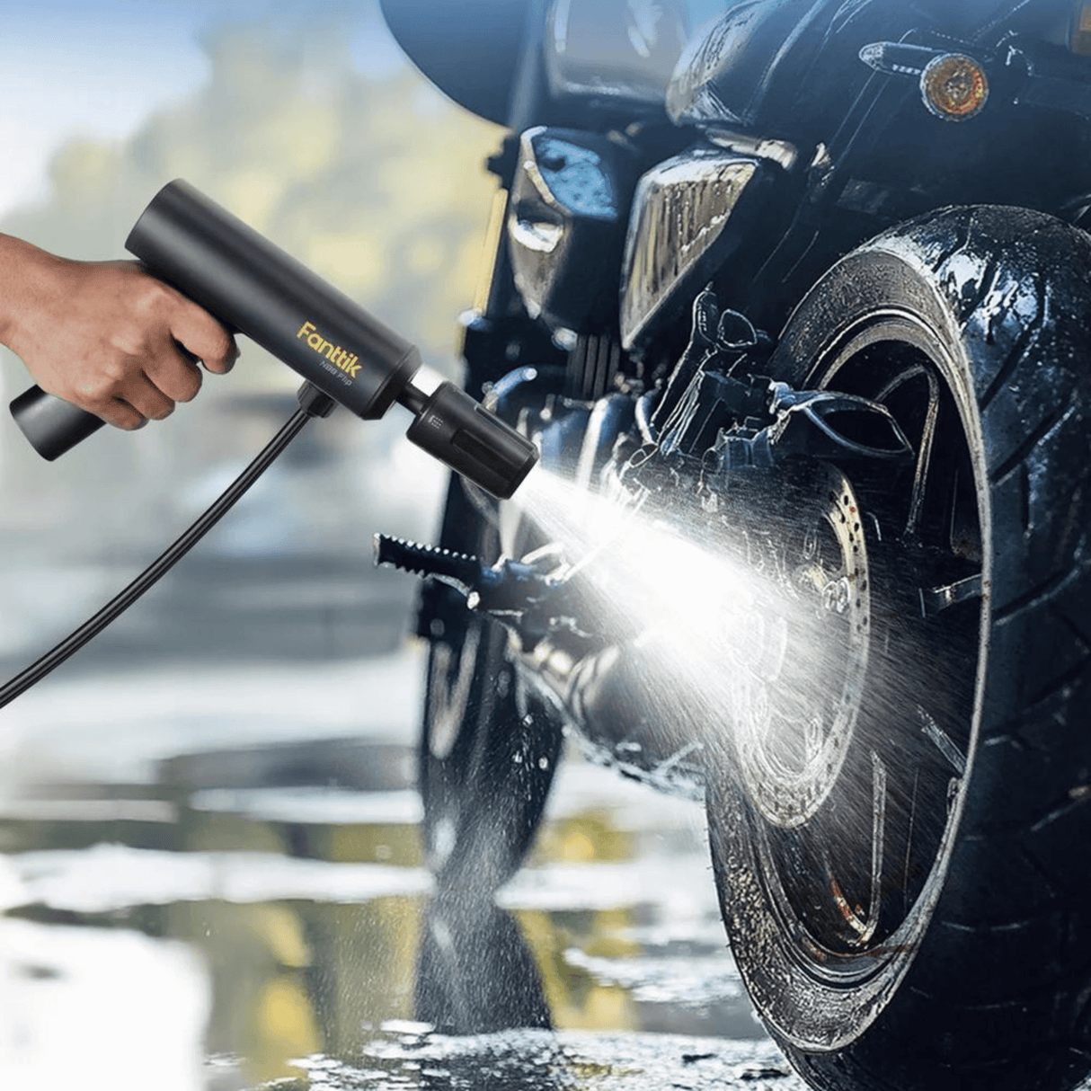 Fanttik K100 Flip Multifunctional Portable Cordless Foldable Pressure Washer - REFURBISHED