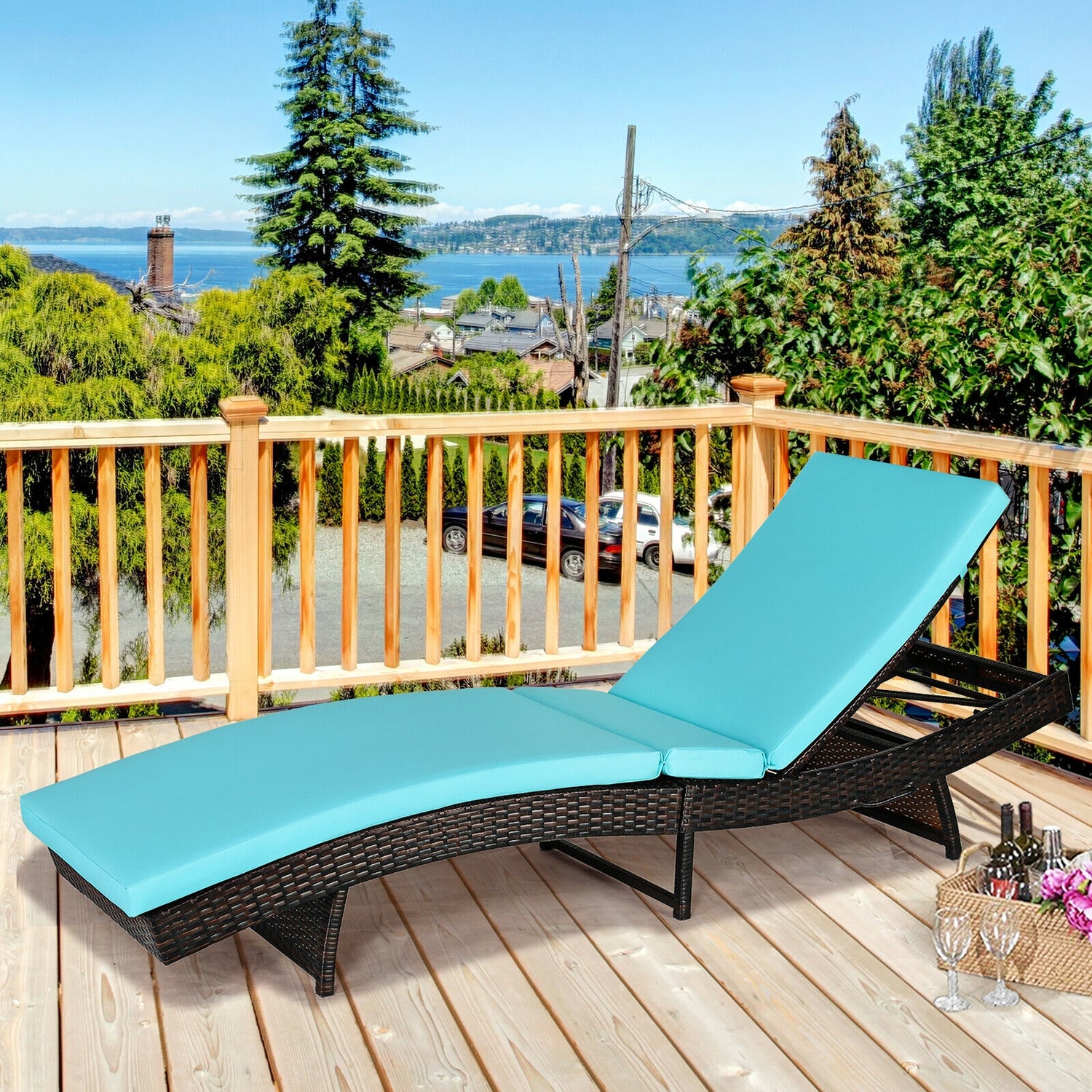 Patio Folding Chaise Lounge with 5 Adjustable Levels and Cushion