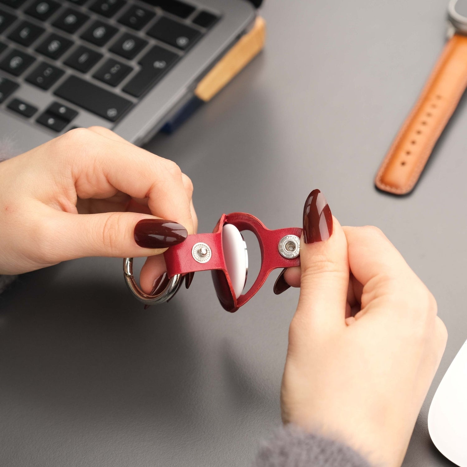 Saratoga Leather AirTag Holder