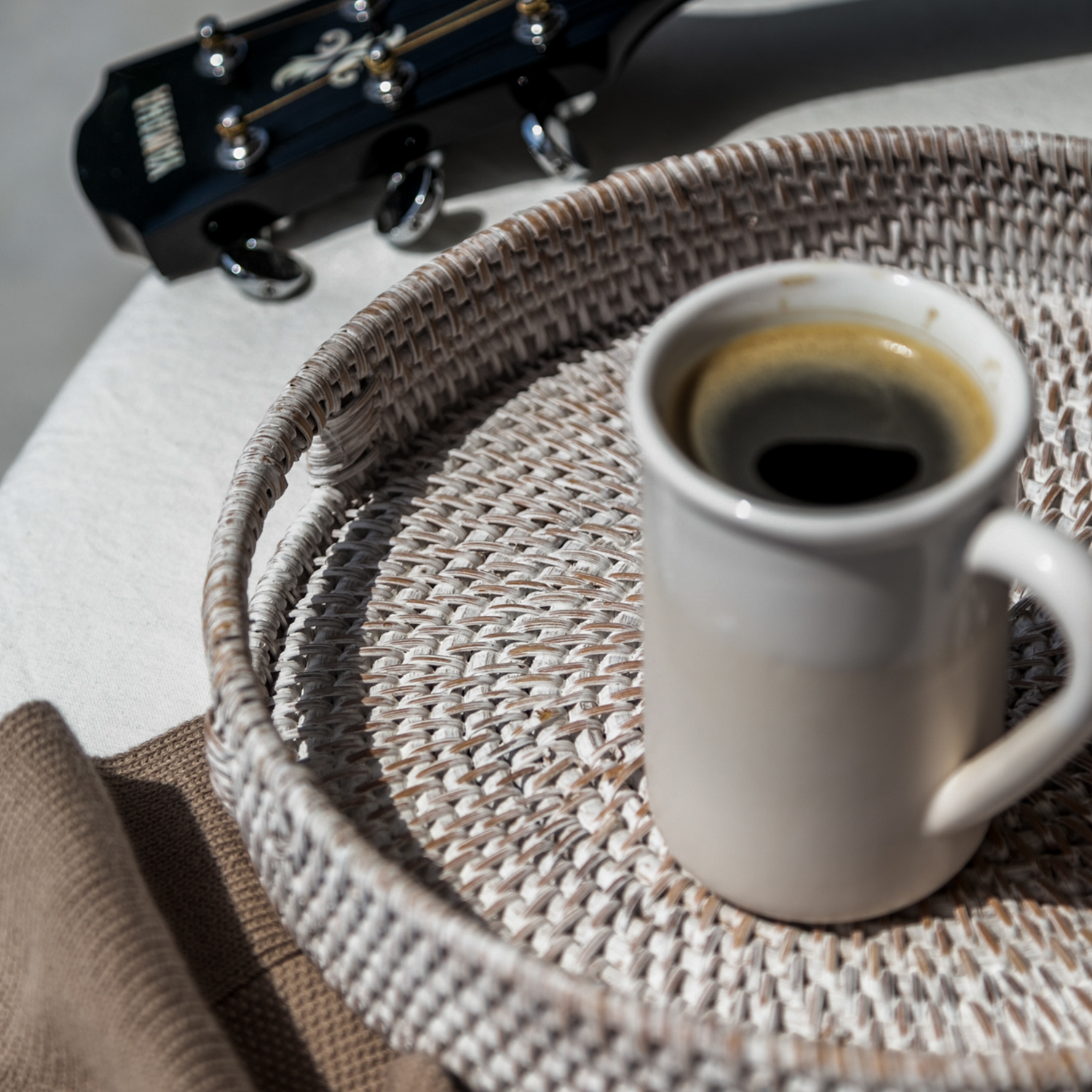 404 - Round Rattan Tray