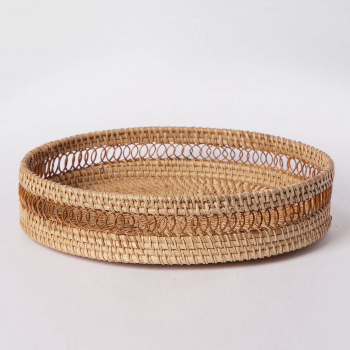 405 - Round Rattan Tray