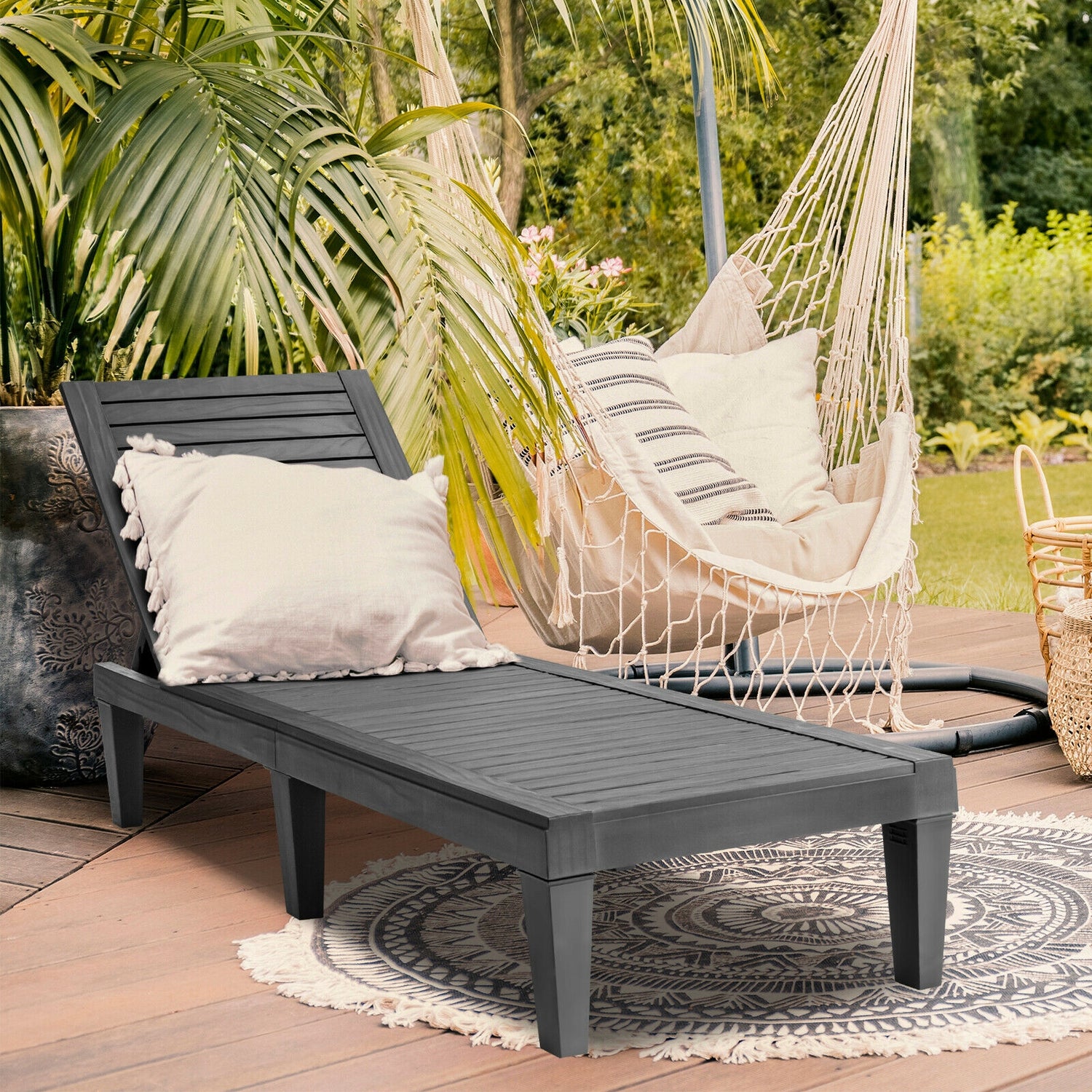 Outdoor Recliner Chair with 5-Position Adjustable Backrest