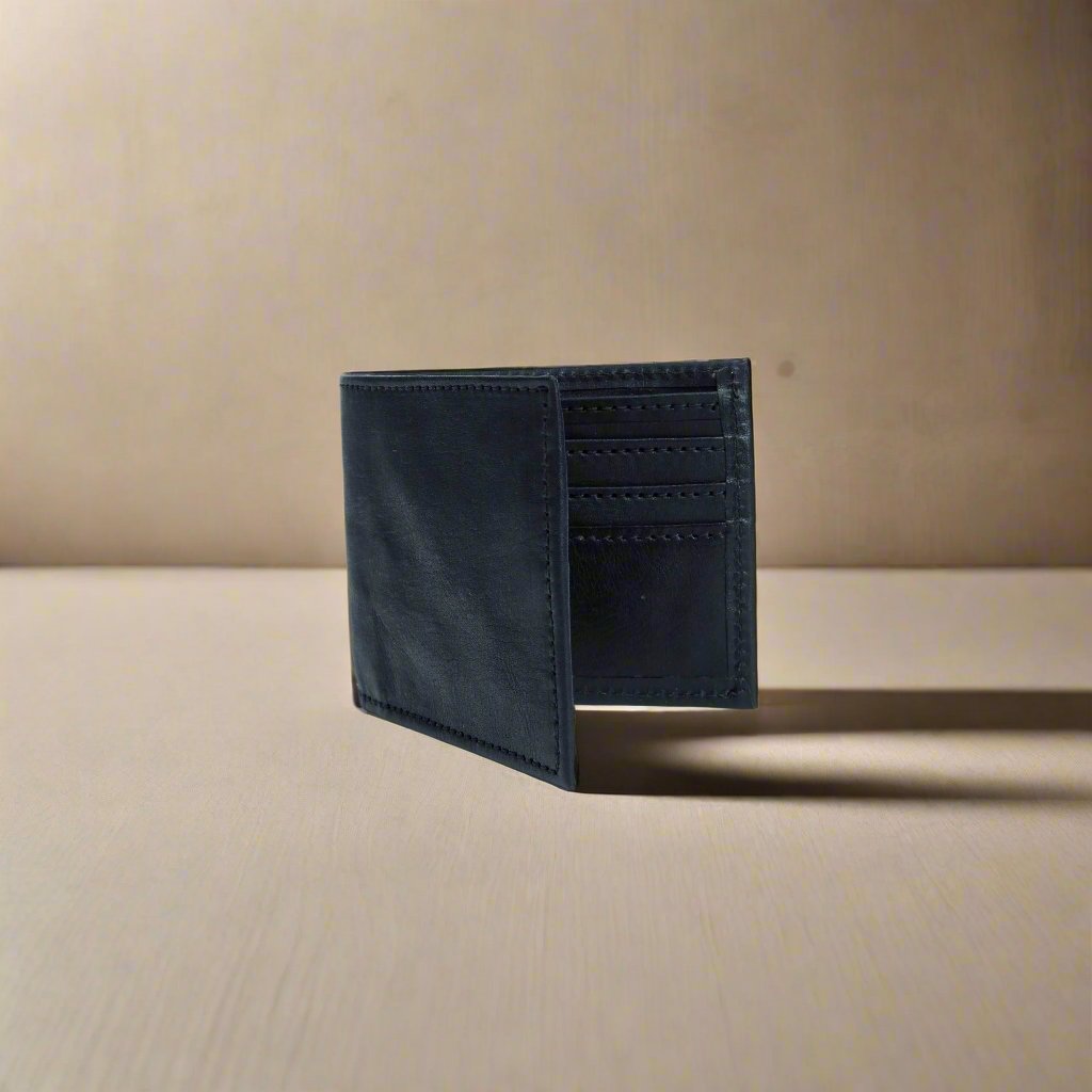Juan Carlos | Men's Bifold Wallet