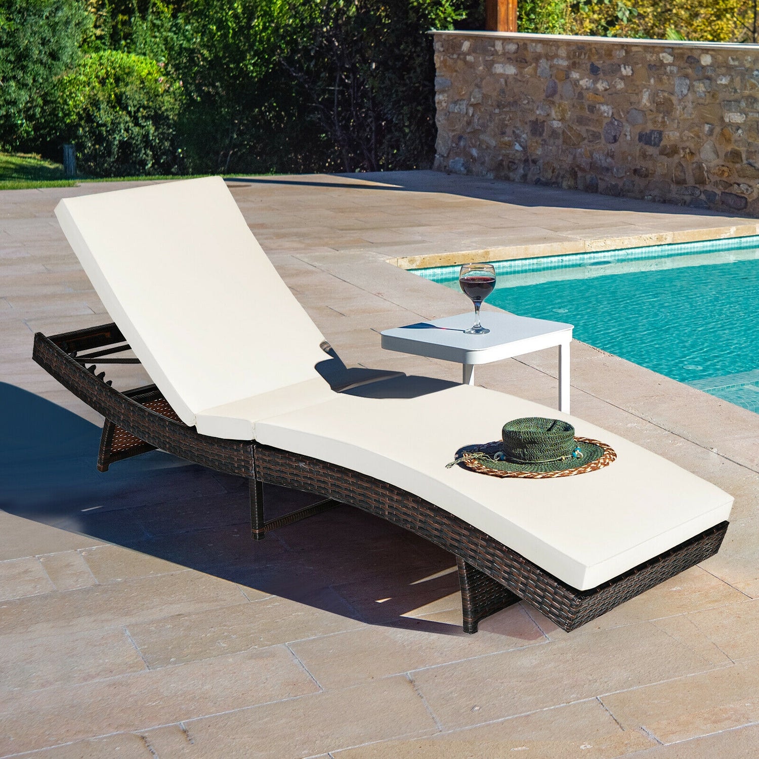 Patio Folding Chaise Lounge with 5 Adjustable Levels and Cushion