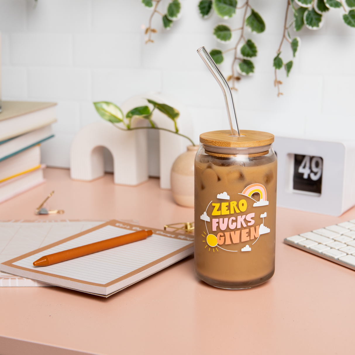 Can Glass w/ Lid + Straw