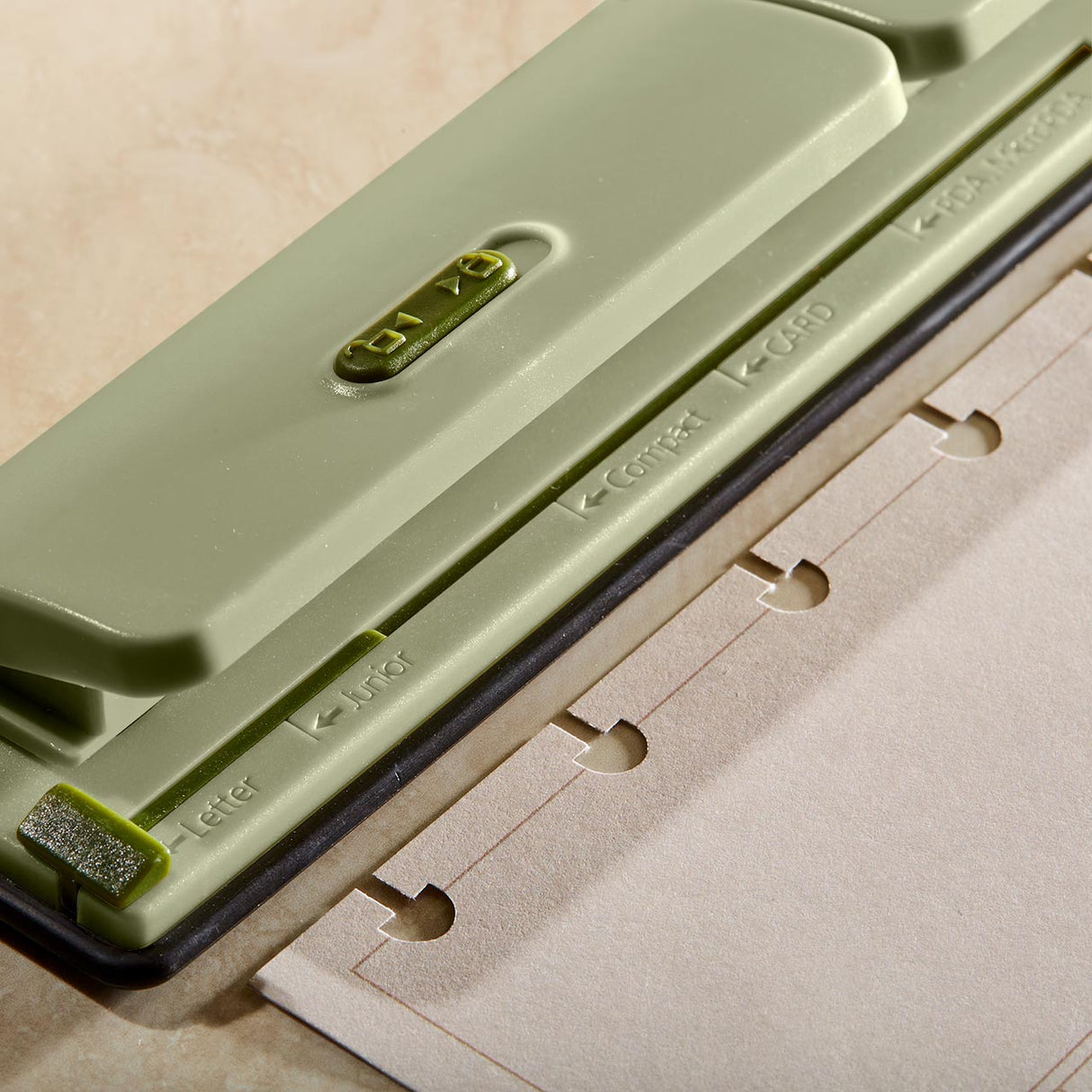 Circa 1-2-3 Portable Discbound Notebook Punch