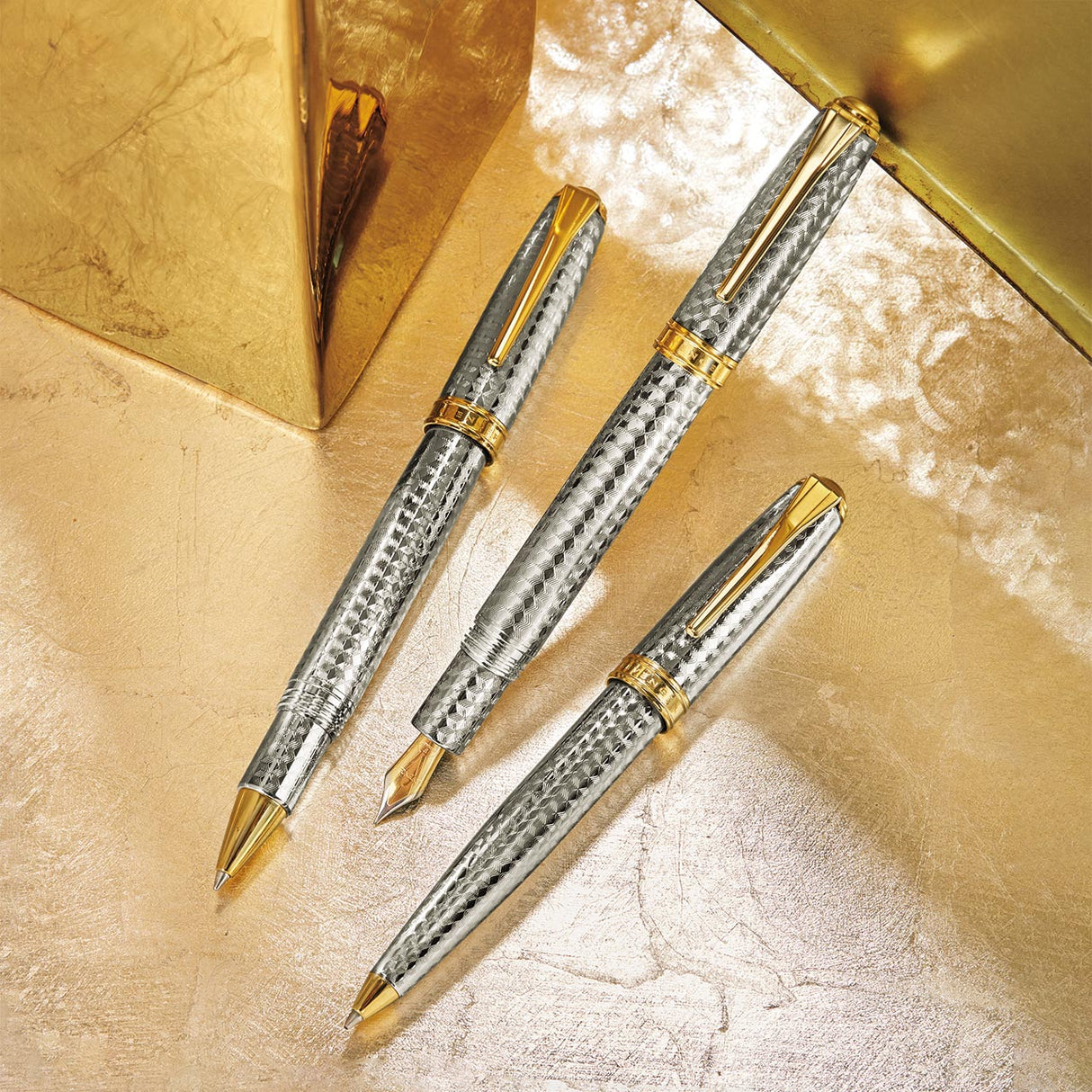 True Writer Two-Tone Herringbone Anniversary Fountain Pen