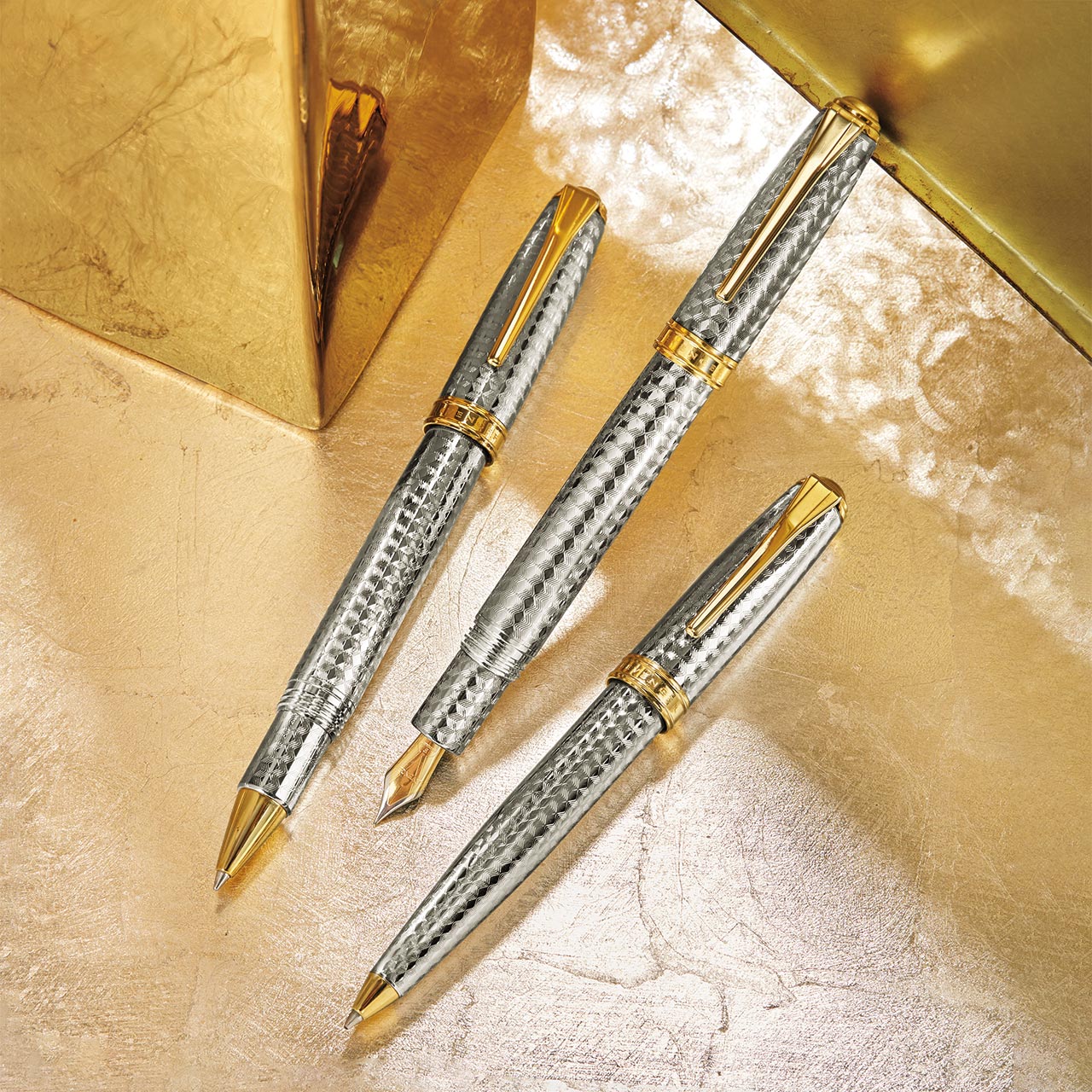 True Writer Two-Tone Herringbone Anniversary Fountain Pen