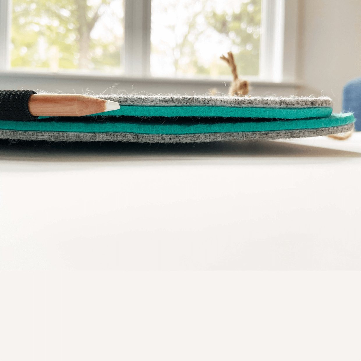 Bagby SOCIAL - 4 Pocket Phone Holder