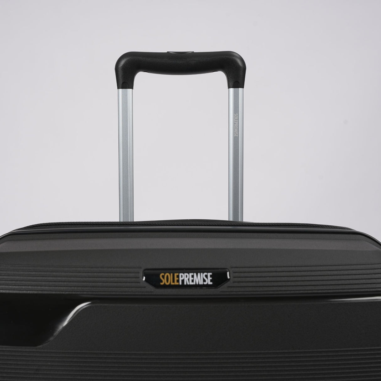 28-inch Black Hardcase Roller Luggage