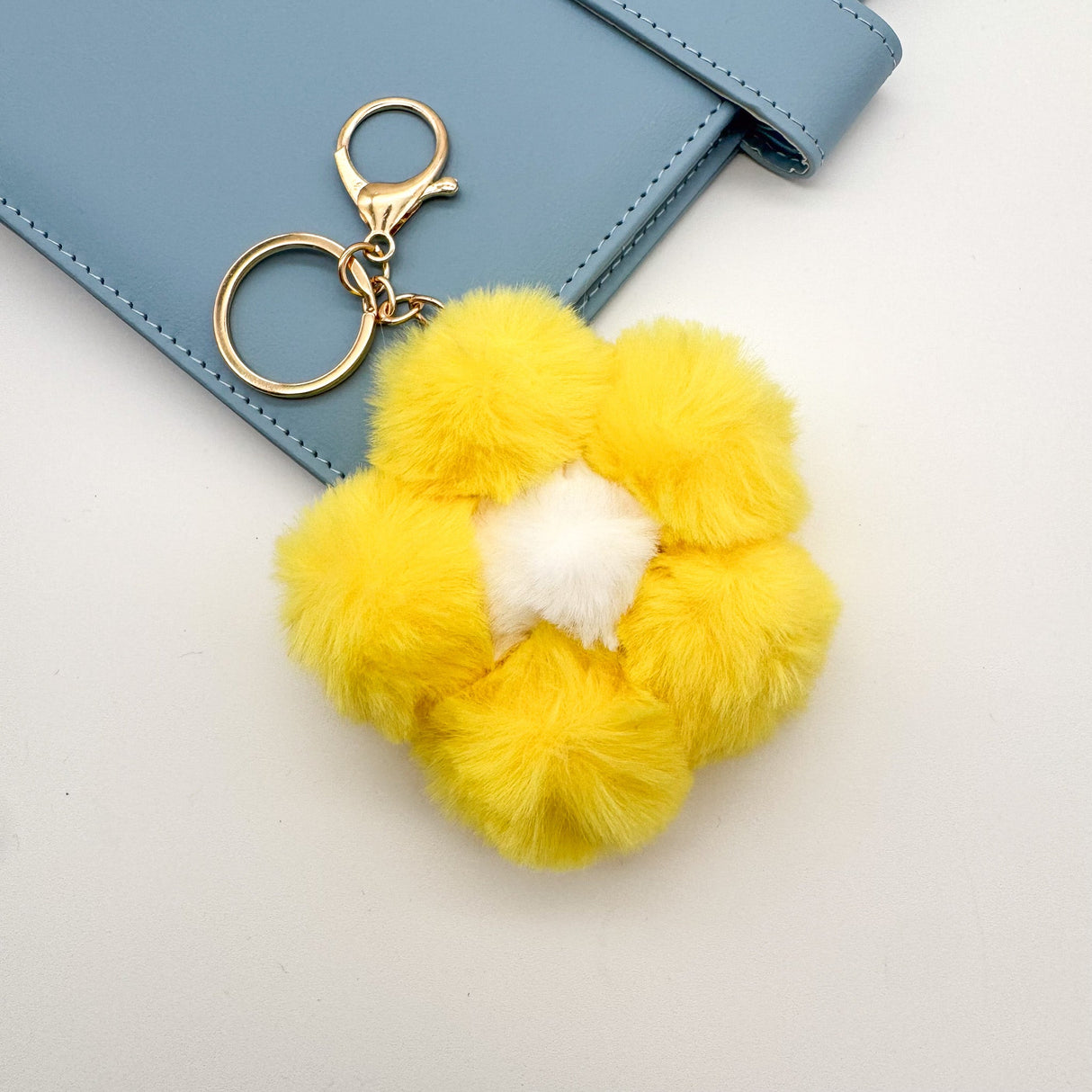 Flower Pom Pom Keychain