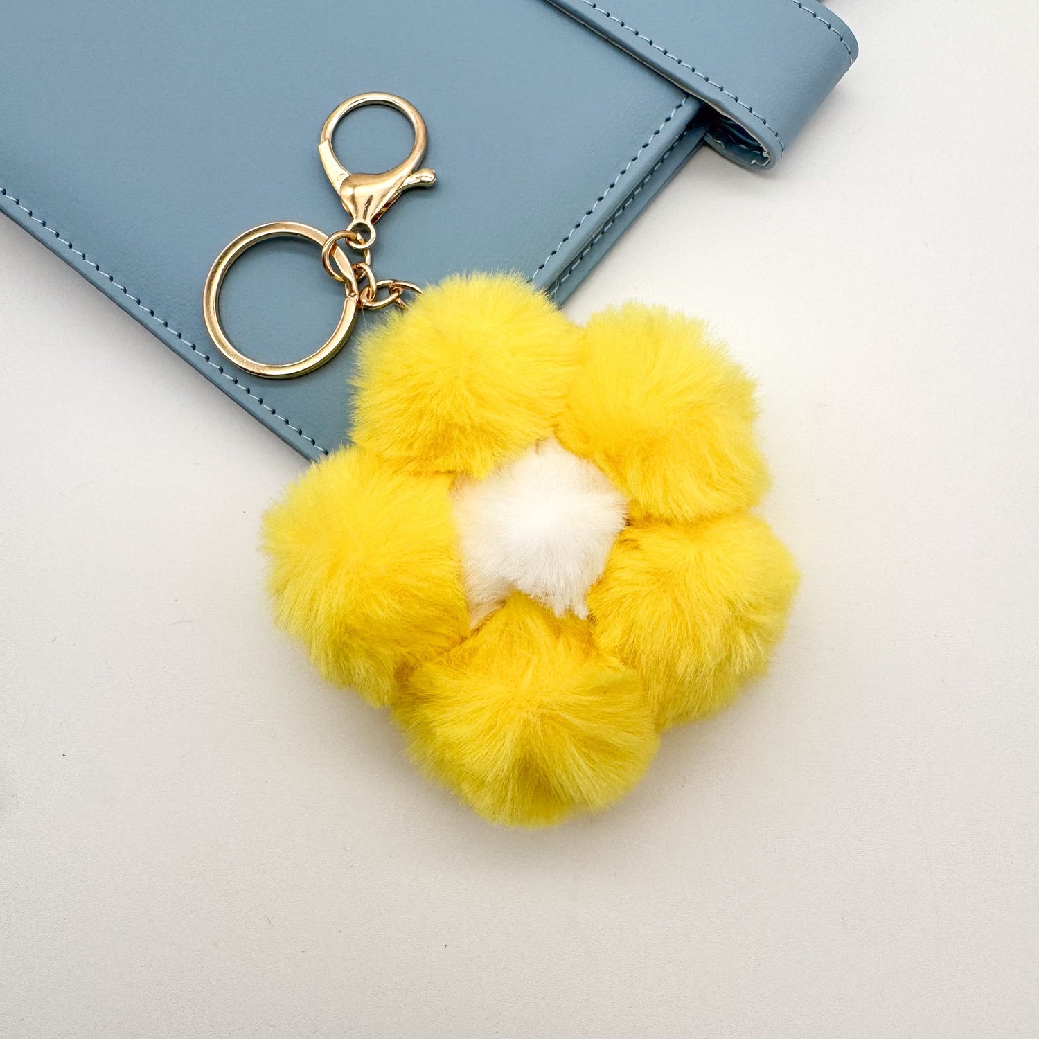 Flower Pom Pom Keychain