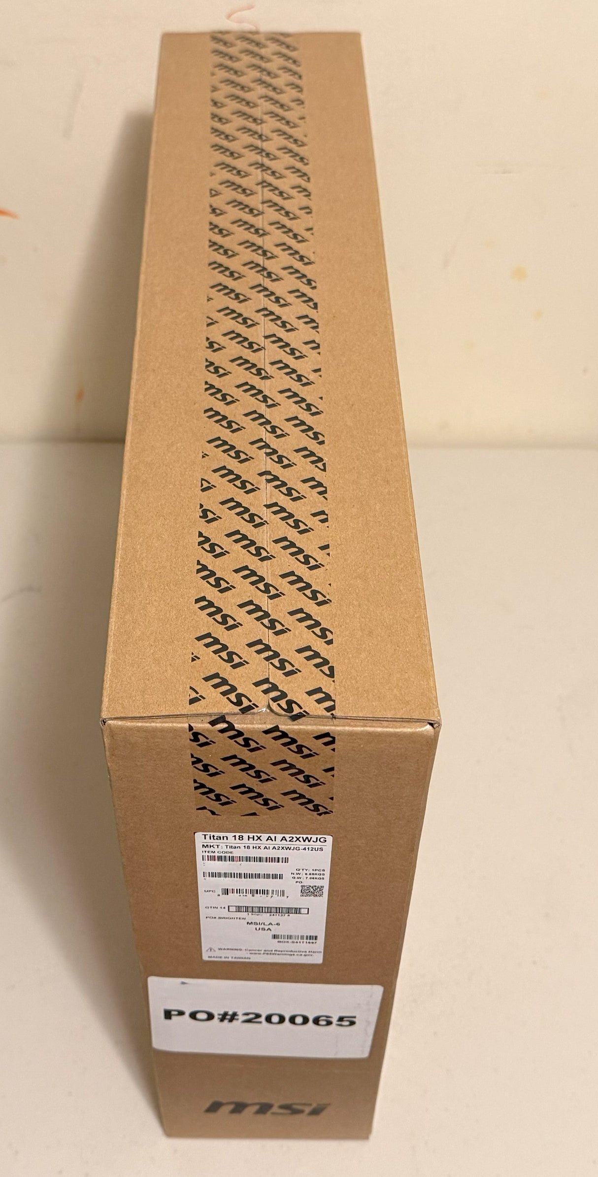 MSI Titan 18 HX AI A2XWJG-412US 18 5090 Gaming Laptop