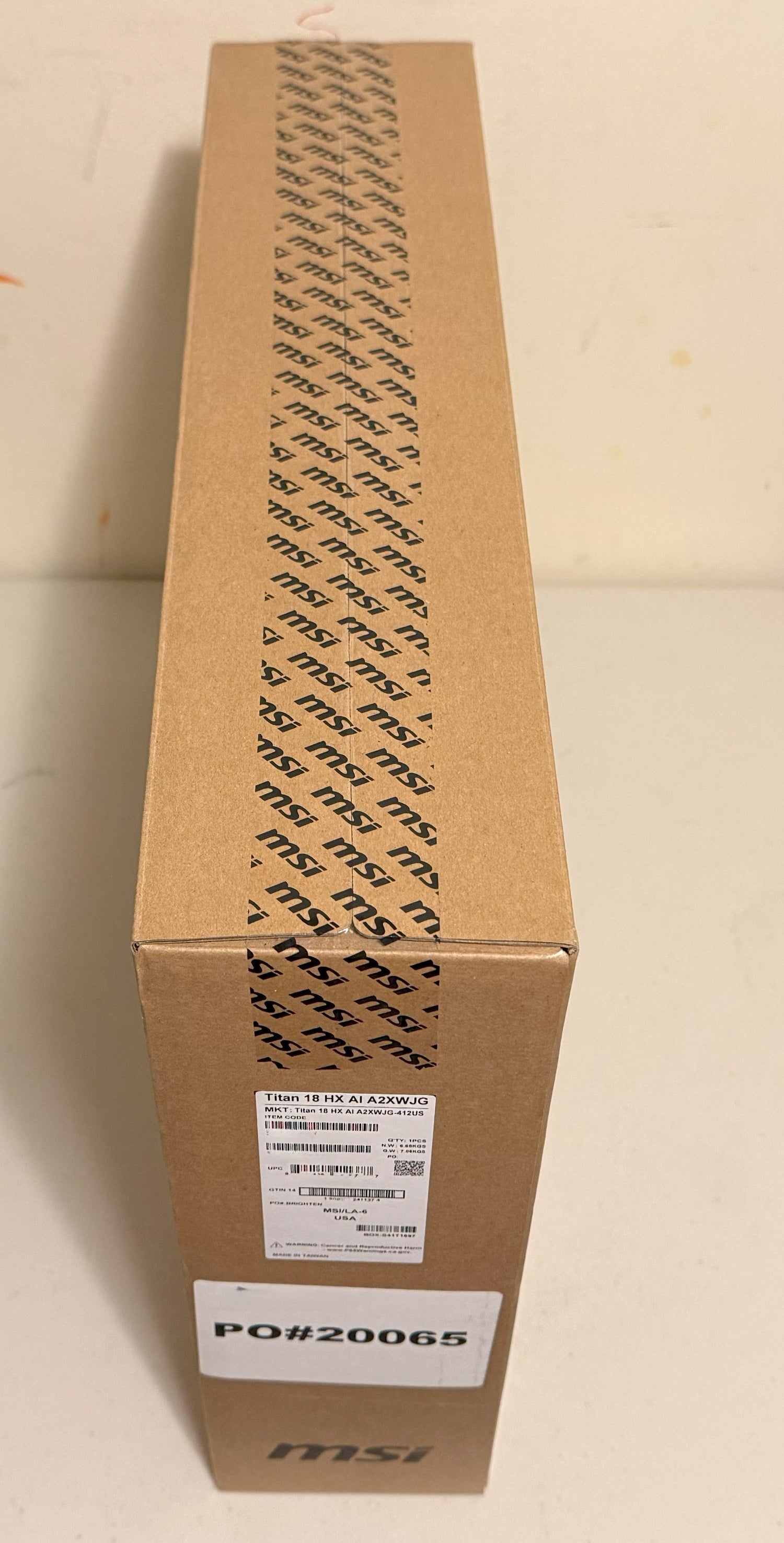 MSI Titan 18 HX AI A2XWJG-412US 18 5090 Gaming Laptop