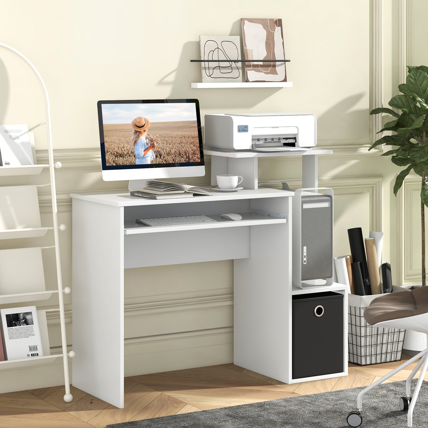 Space-saving Computer Desk with Pull-out Keyboard Tray