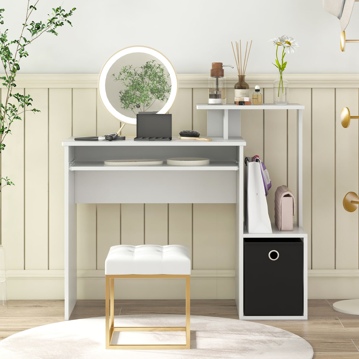 Space-saving Computer Desk with Pull-out Keyboard Tray