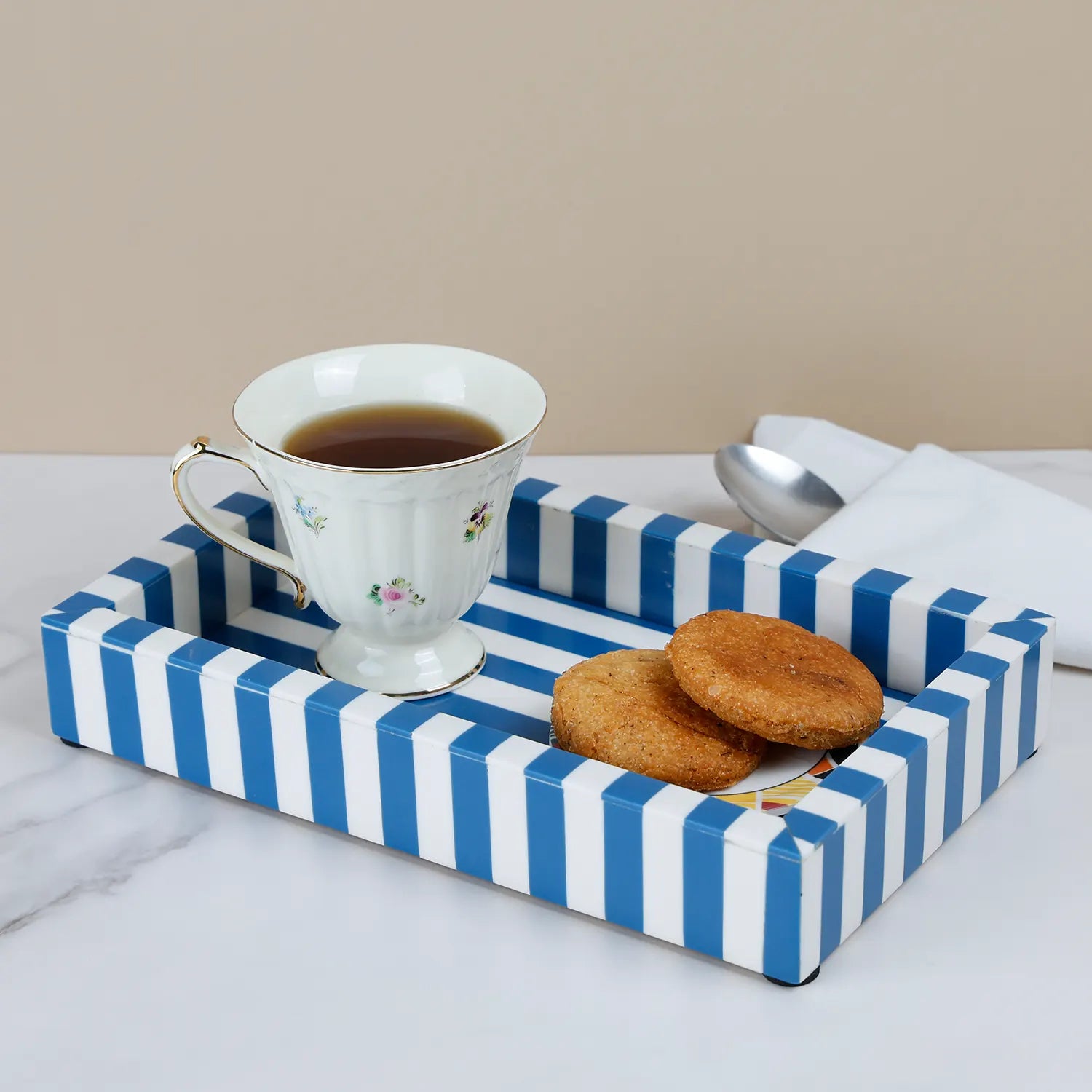 Decorative Trays Riviera Volupte Pattern Resin Inlay Collection in 10x6