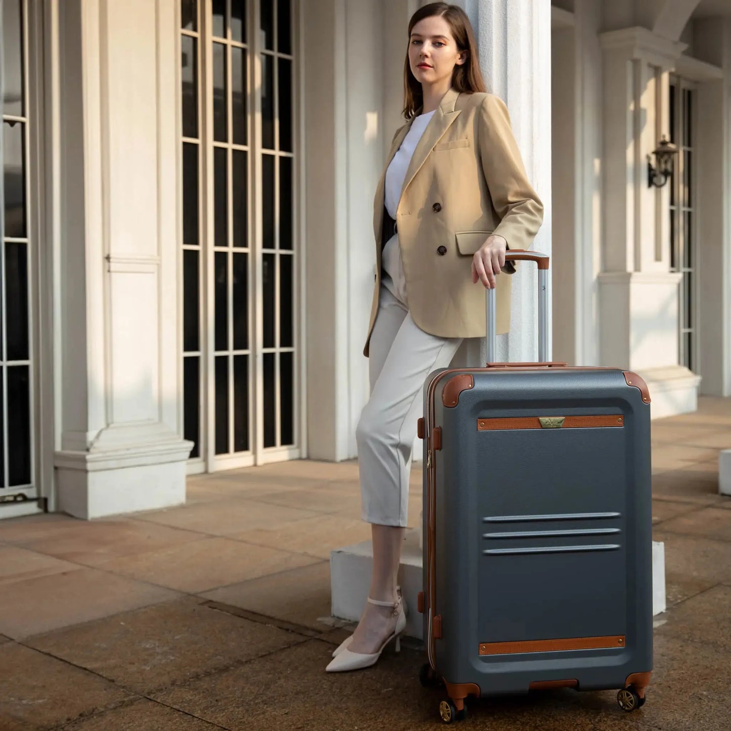 Vintage 3 Piece Expandable Retro Luggage Set