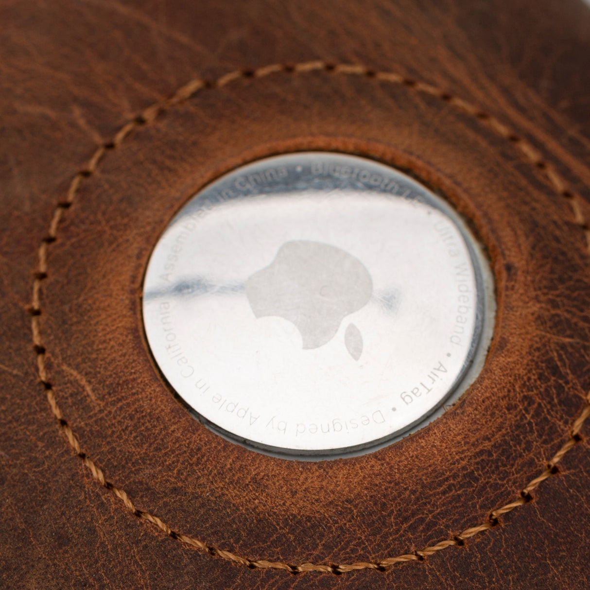 Douglas Genuine Leather Pop-Up Wallet with AirTag Slot - RFID Blocking Cardholder