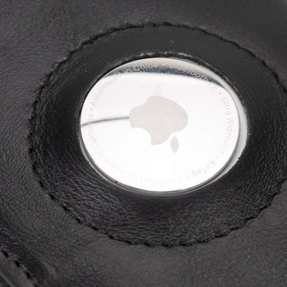 Douglas Genuine Leather Pop-Up Wallet with AirTag Slot - RFID Blocking Cardholder