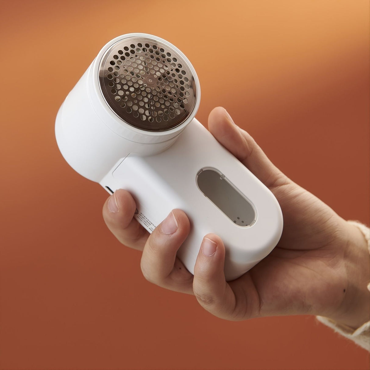 Rechargeable Fabric Shaver And Lint Remover For Removing Lint And Pilling From Clothing; Furniture; Sweaters; Sofas And Blankets