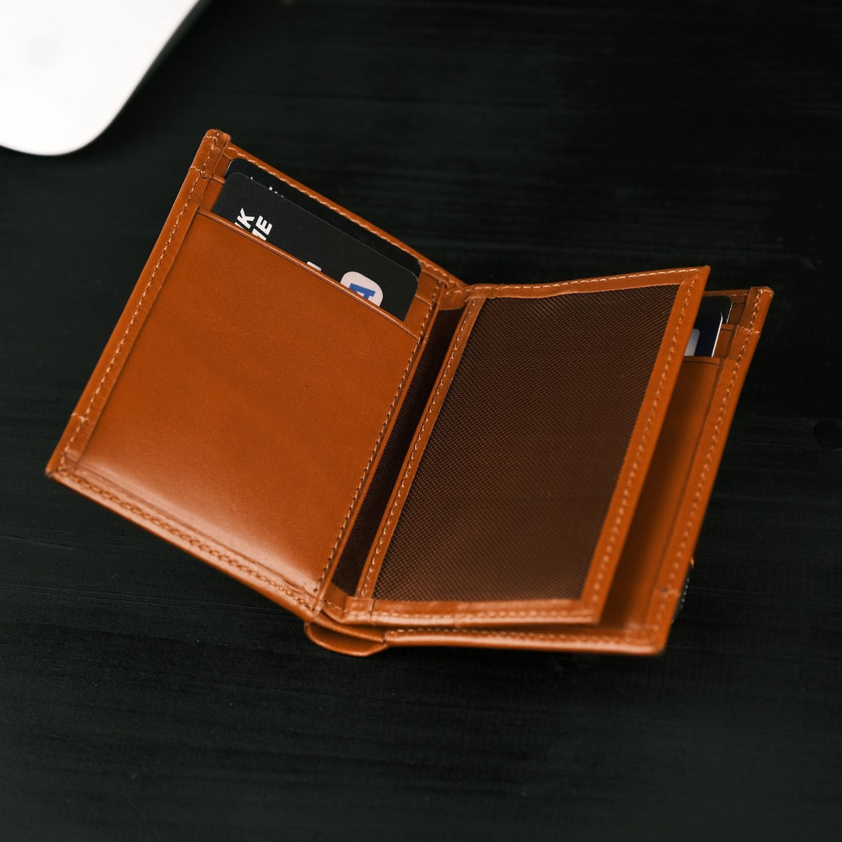 Glendo Apple AirTag Slot Leather Wallet, Handcrafted, Unisex