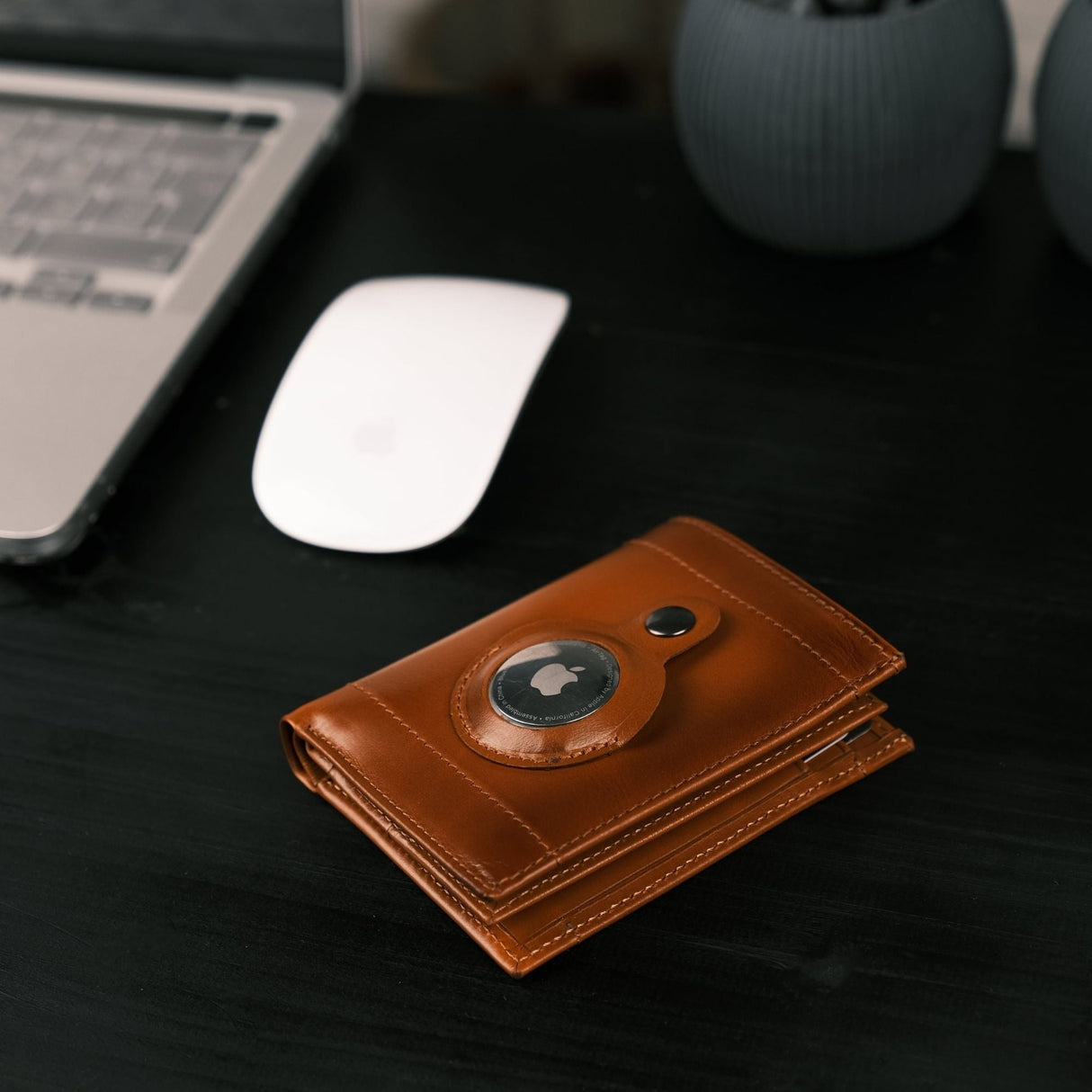 Glendo Apple AirTag Slot Leather Wallet, Handcrafted, Unisex
