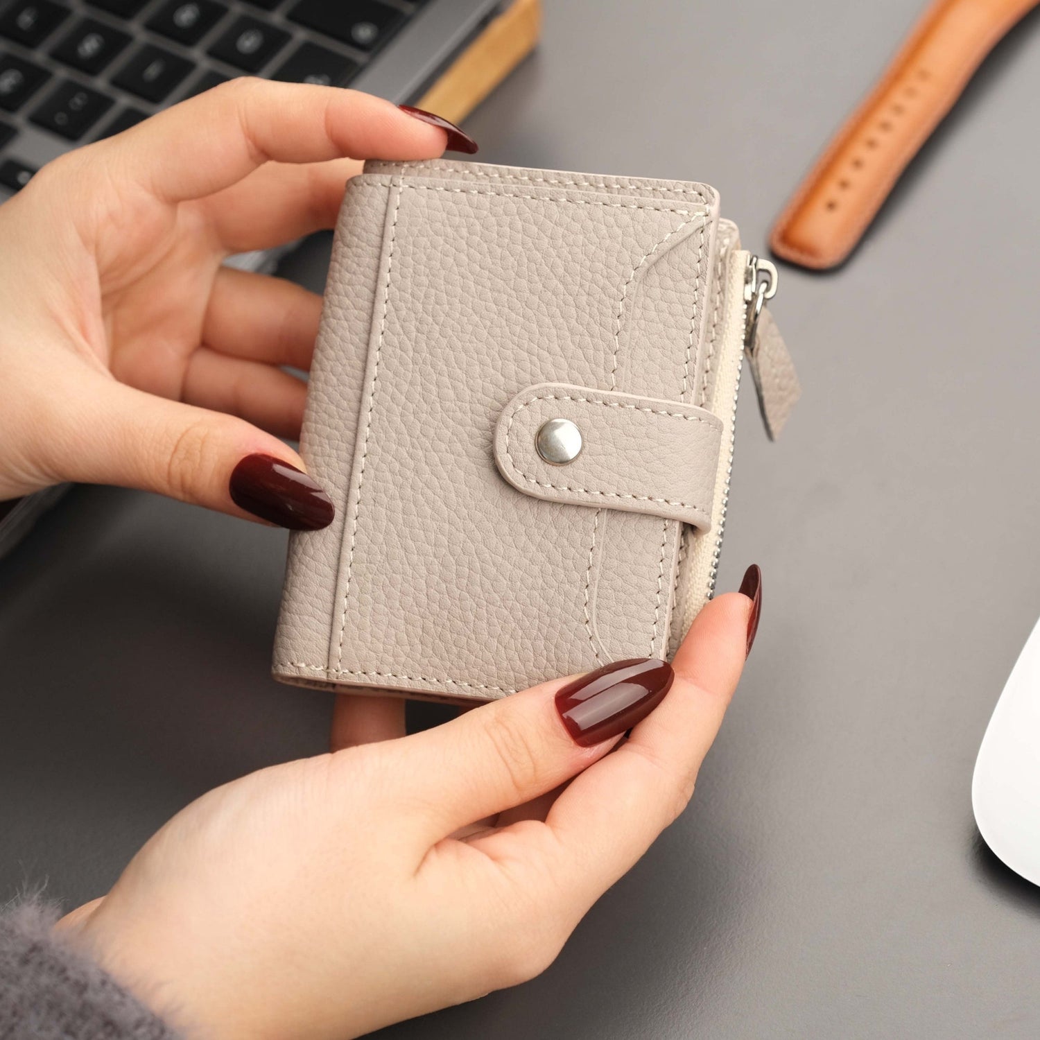 Glenrock Mink Leather Pop-up Cardholder Wallet