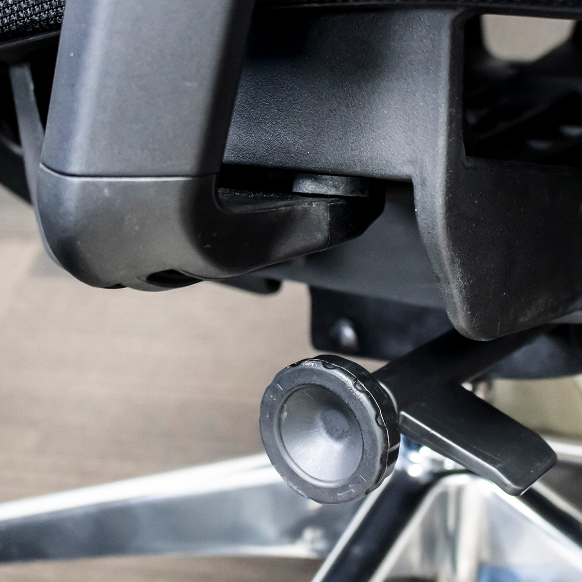 Glide Ergonomic Mesh Office Chair with Headrest and Lumbar Support