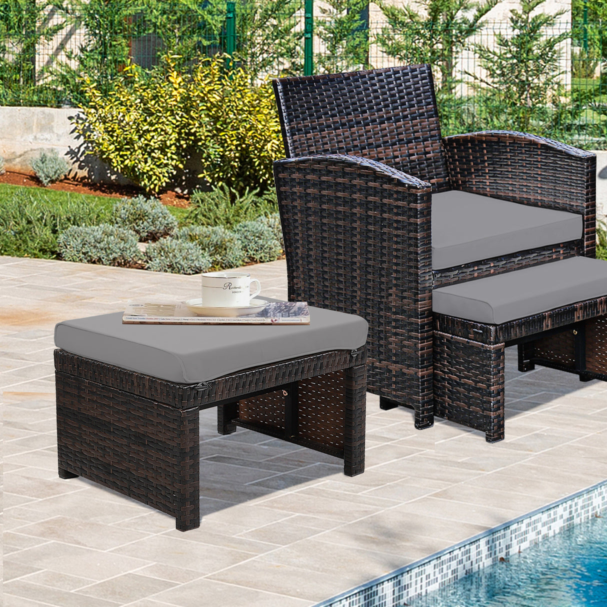 2 Pieces Patio Rattan Ottomans with Soft Cushion for Patio and Garden