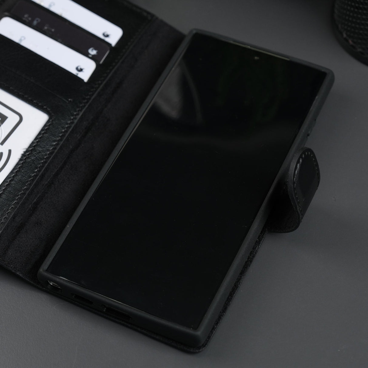 Leather Samsung Galaxy S25 Ultra Wallet Case | Buffalo