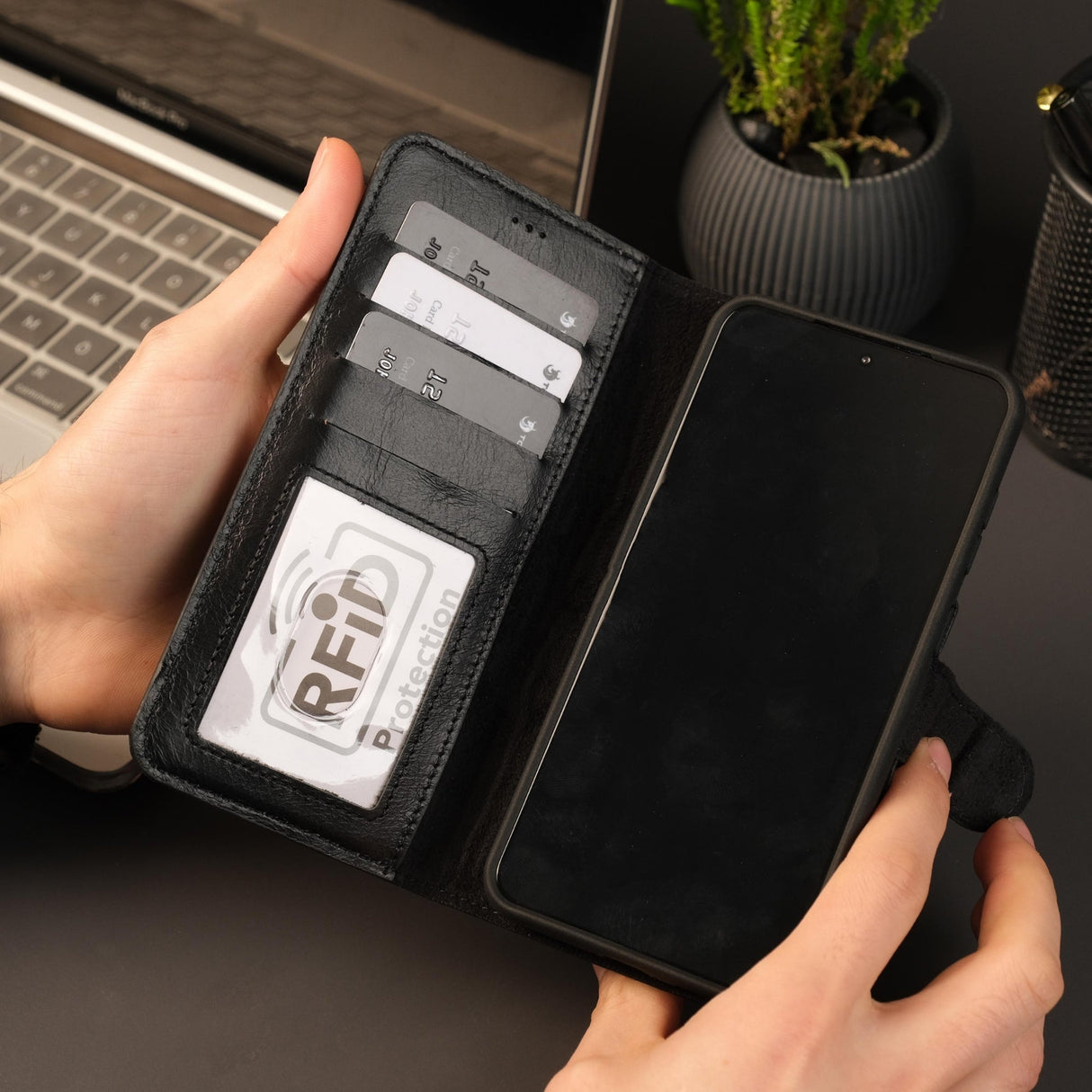 Leather Samsung Galaxy S25 Wallet Case | Buffalo