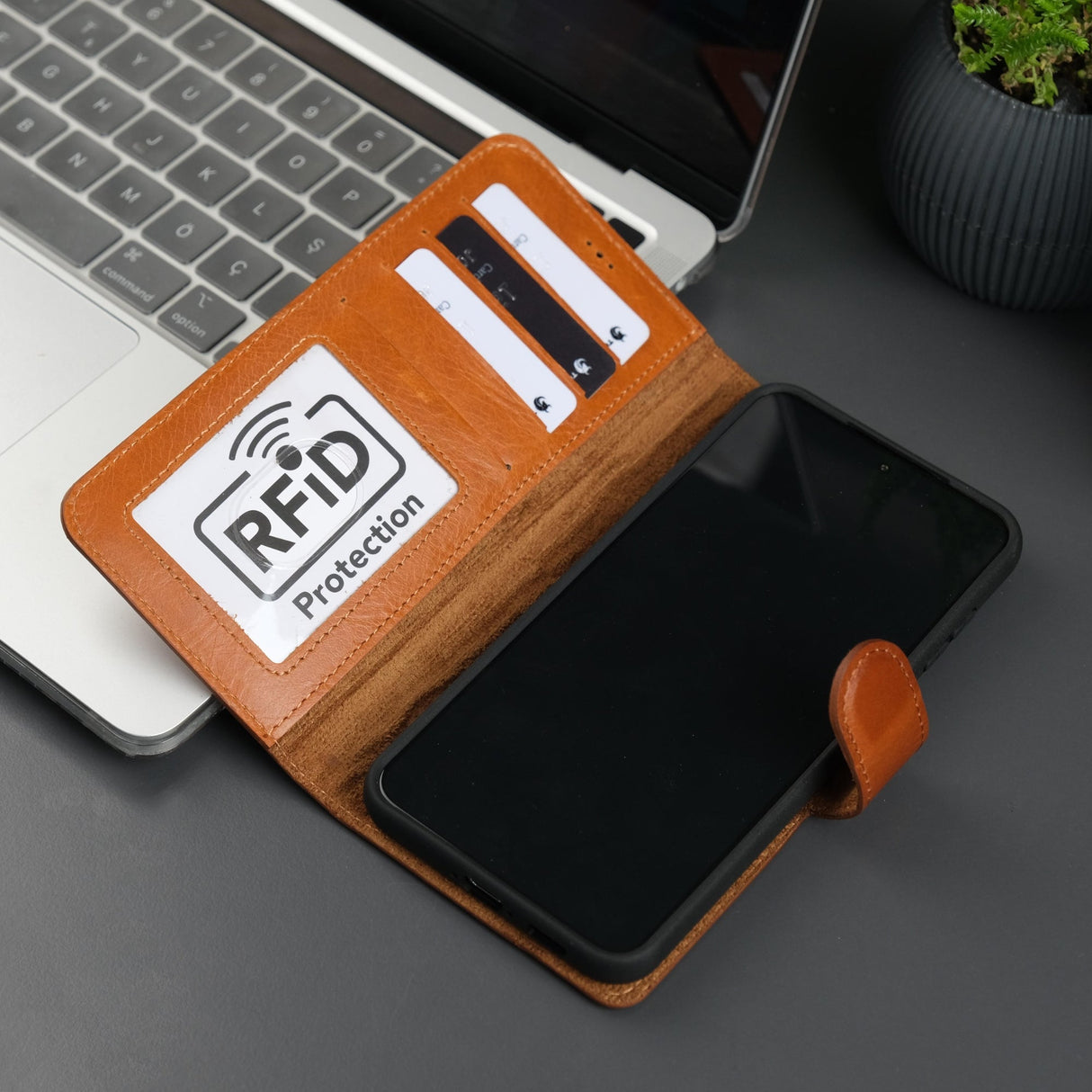 Leather Samsung Galaxy S25 Wallet Case | Buffalo