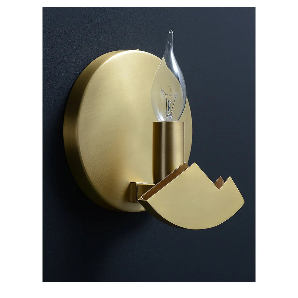 Nordic Art Wall Lamp with Copper Design for Living Room Lighting