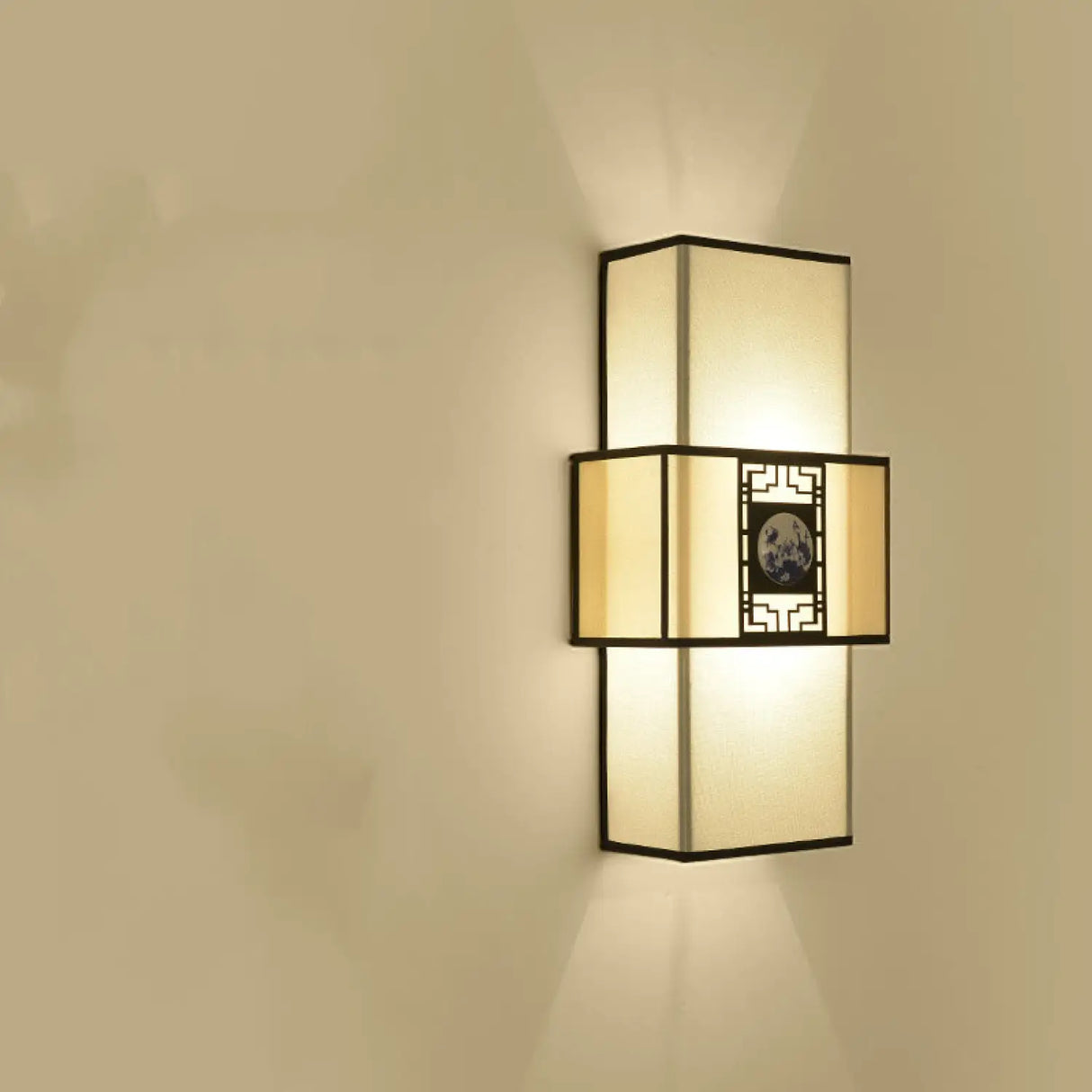 Outdoor Wall Light Mount with Retro Style for Garden and Balcony