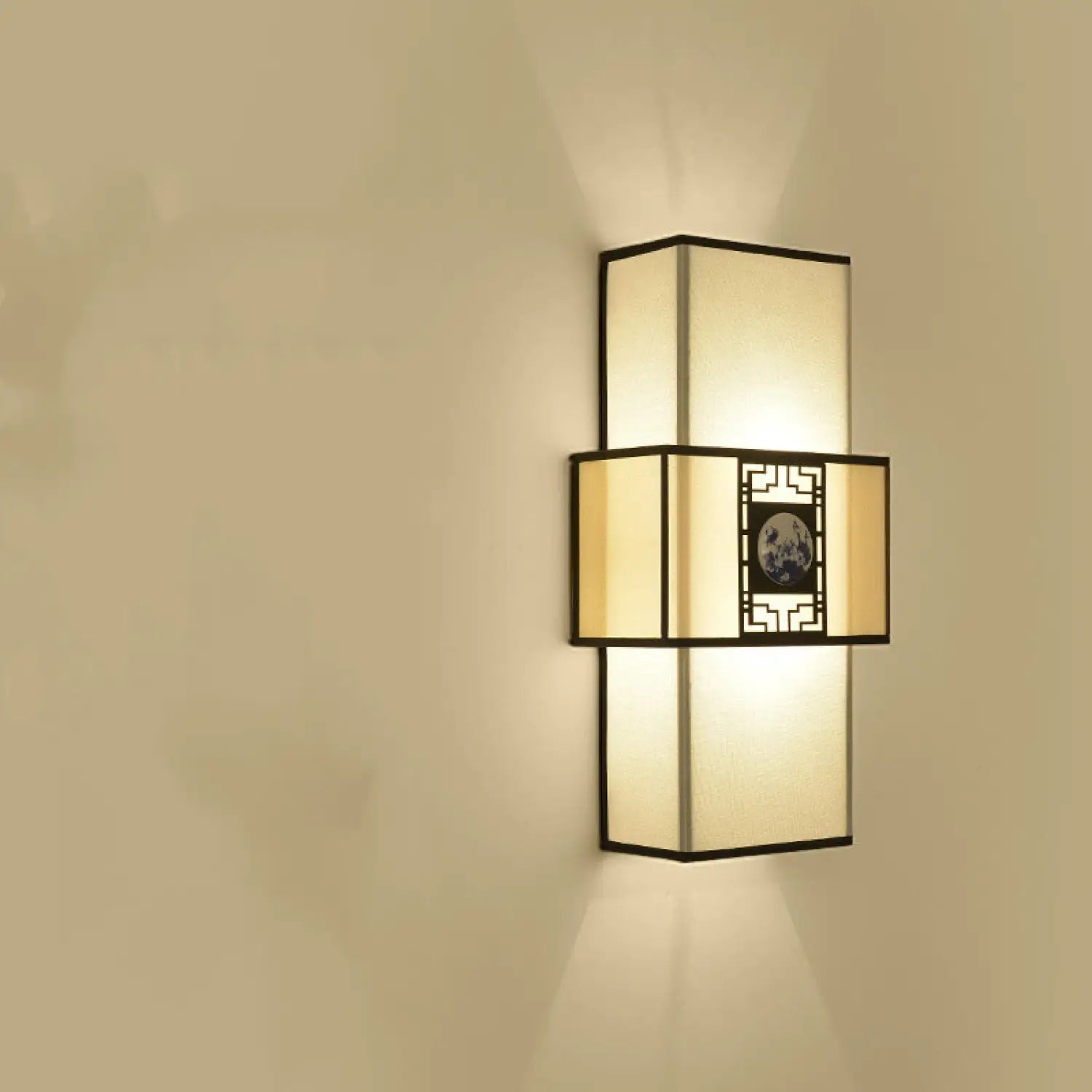 Outdoor Wall Light Mount with Retro Style for Garden and Balcony