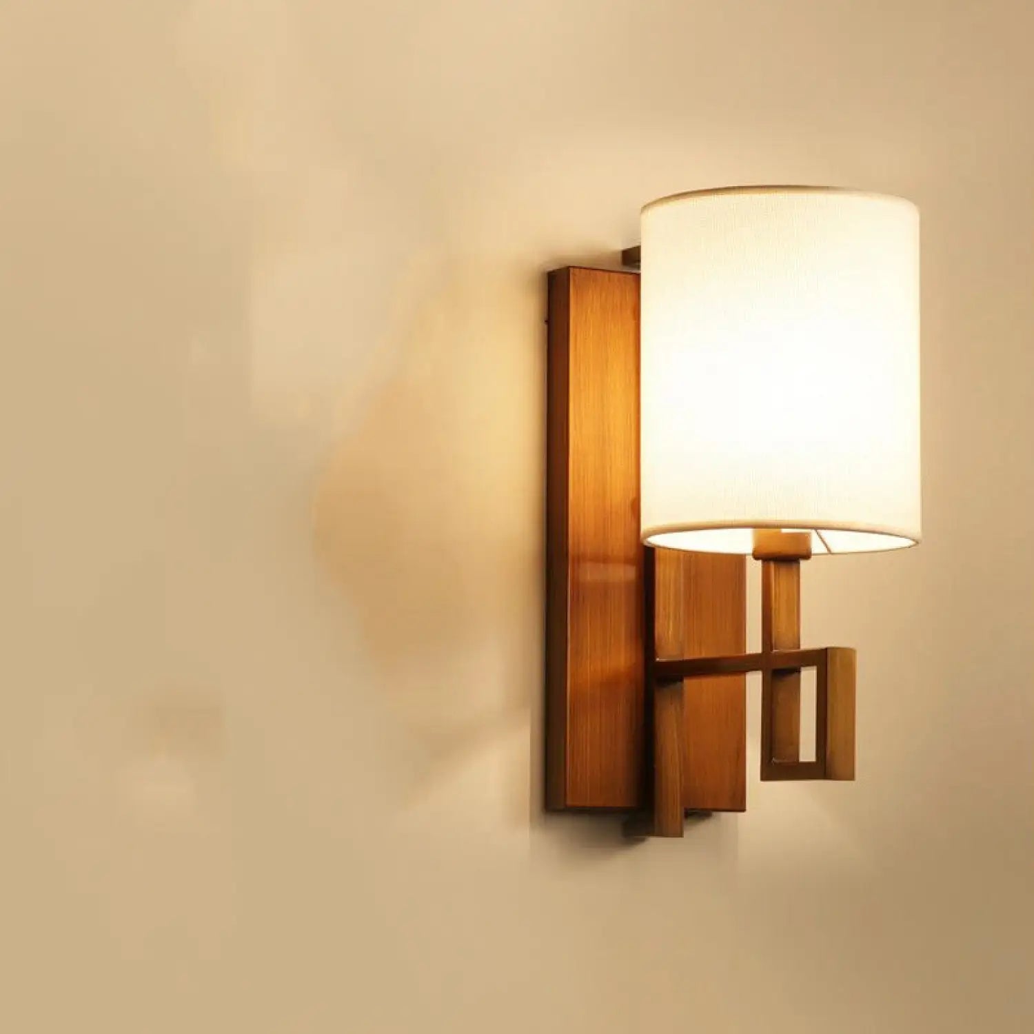 Outdoor Wall Light Mount with Retro Style for Garden and Balcony