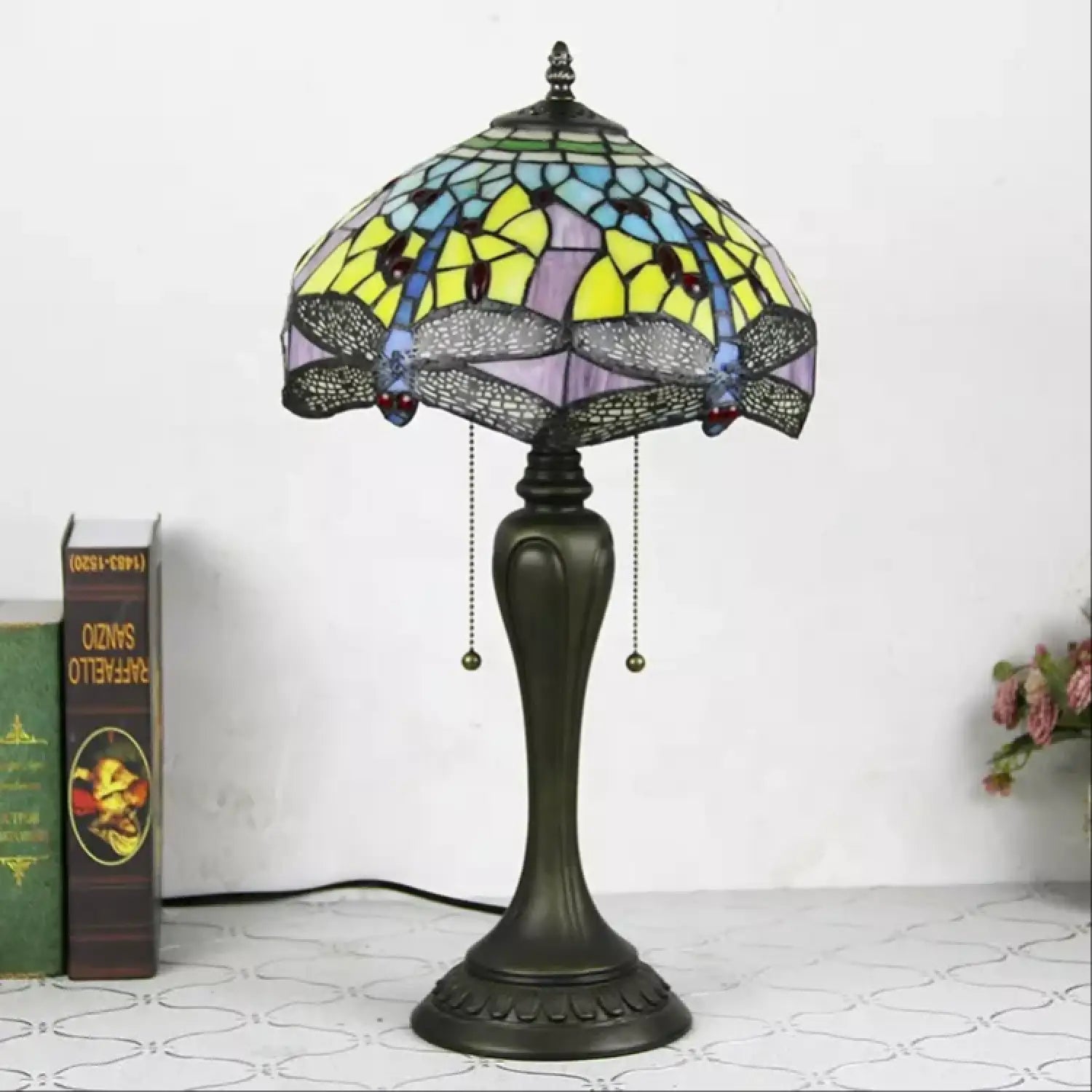 Retro Glass Tiffany Lamp Featuring Dragonfly Glasswork