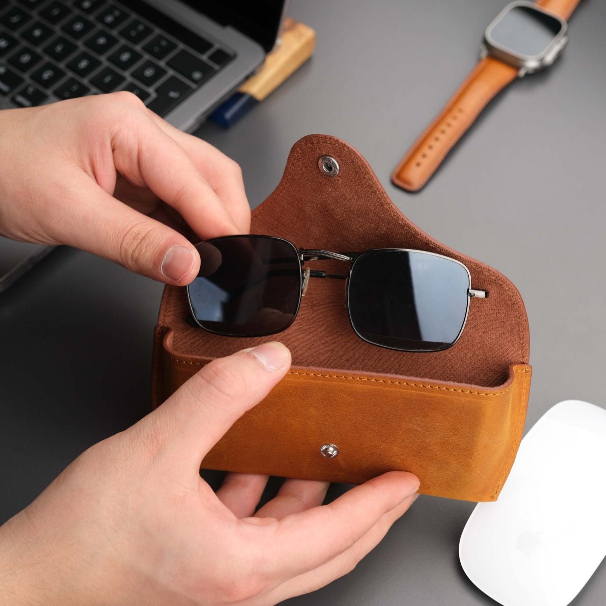 Rochester Full-Grain Leather Eyeglass Case