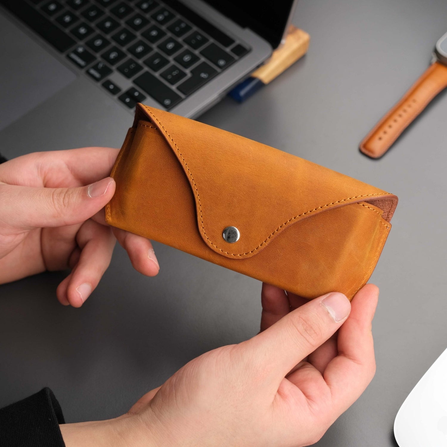 Rochester Full-Grain Leather Eyeglass Case