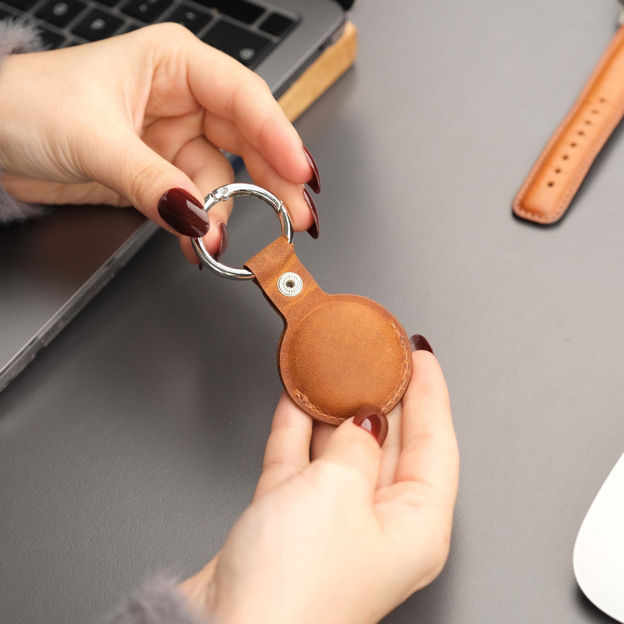 Saratoga Leather AirTag Holder