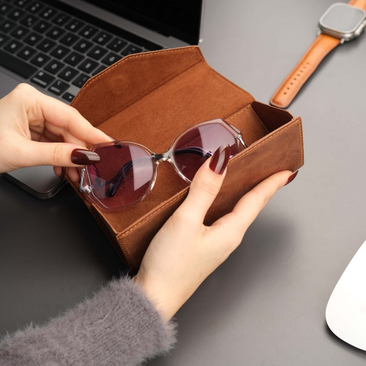 Triangle Leather Glasses Case – Vintage Eyewear Holder