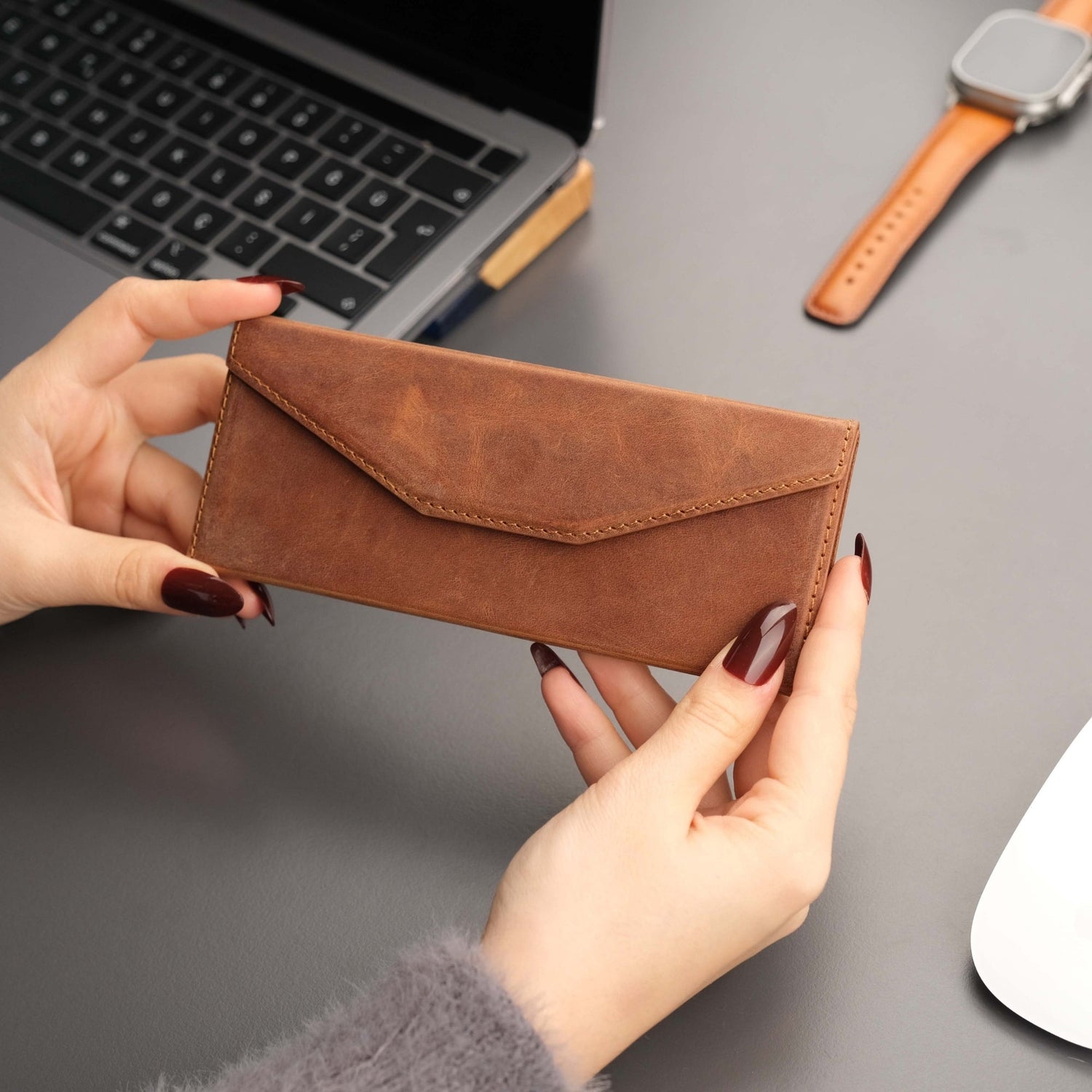 Triangle Leather Glasses Case – Vintage Eyewear Holder