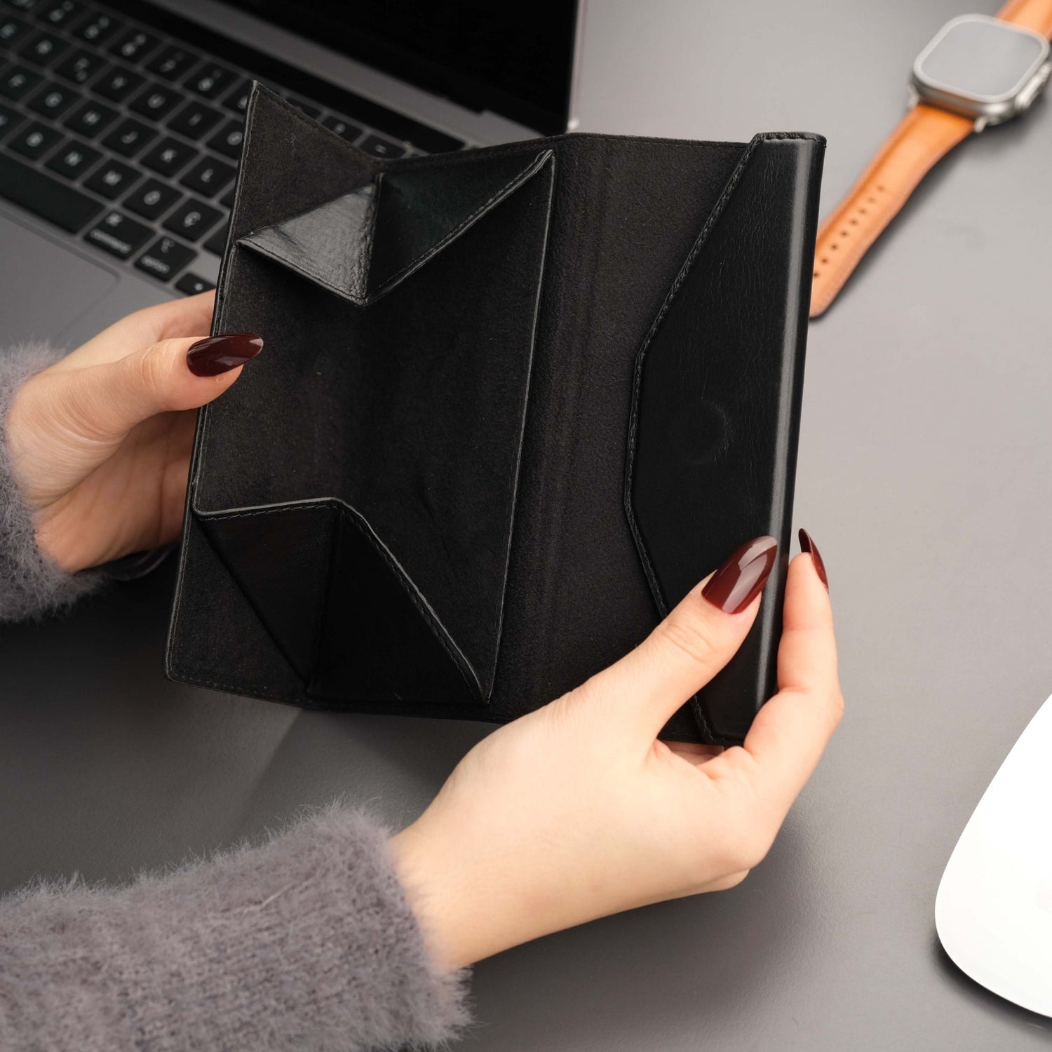 Triangle Leather Glasses Case – Vintage Eyewear Holder