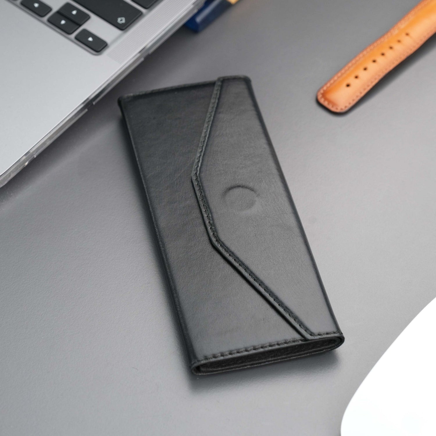 Triangle Leather Glasses Case – Vintage Eyewear Holder