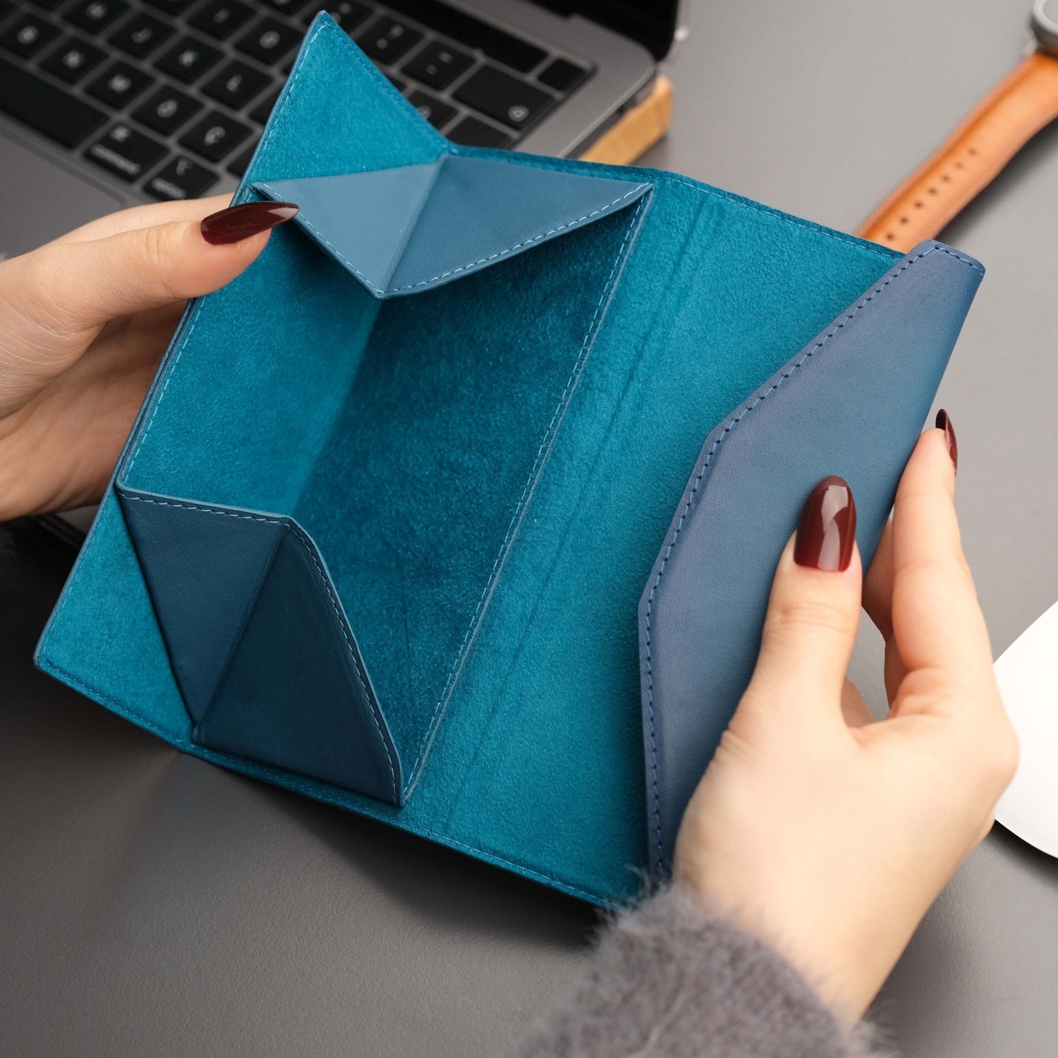 Triangle Leather Glasses Case – Vintage Eyewear Holder